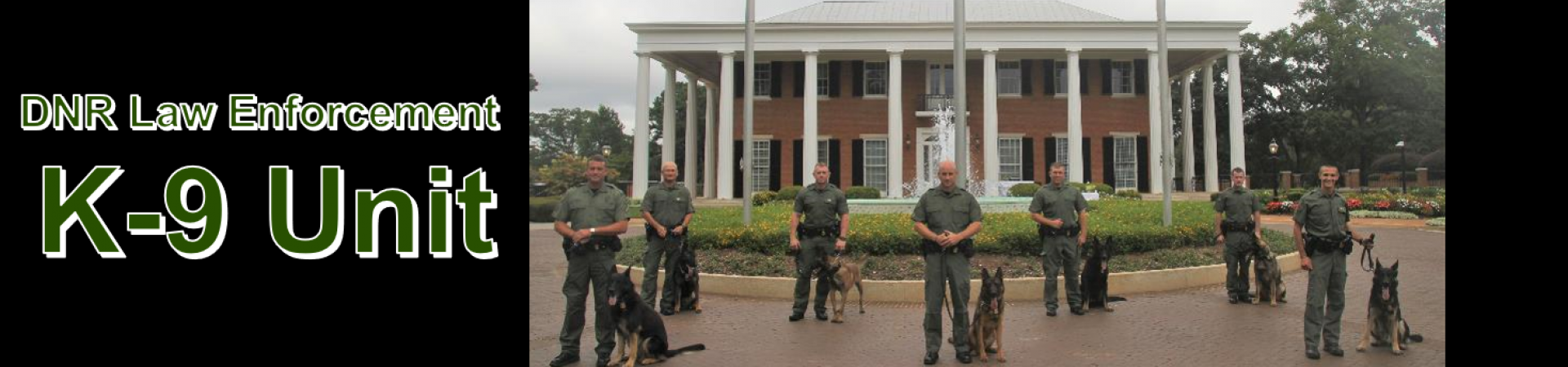 K-9s and handlers in front of the Governor's Mansion
